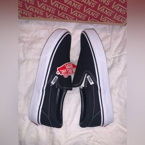 BRAND NEW NEVER WORN Vans Slip On Sneakers